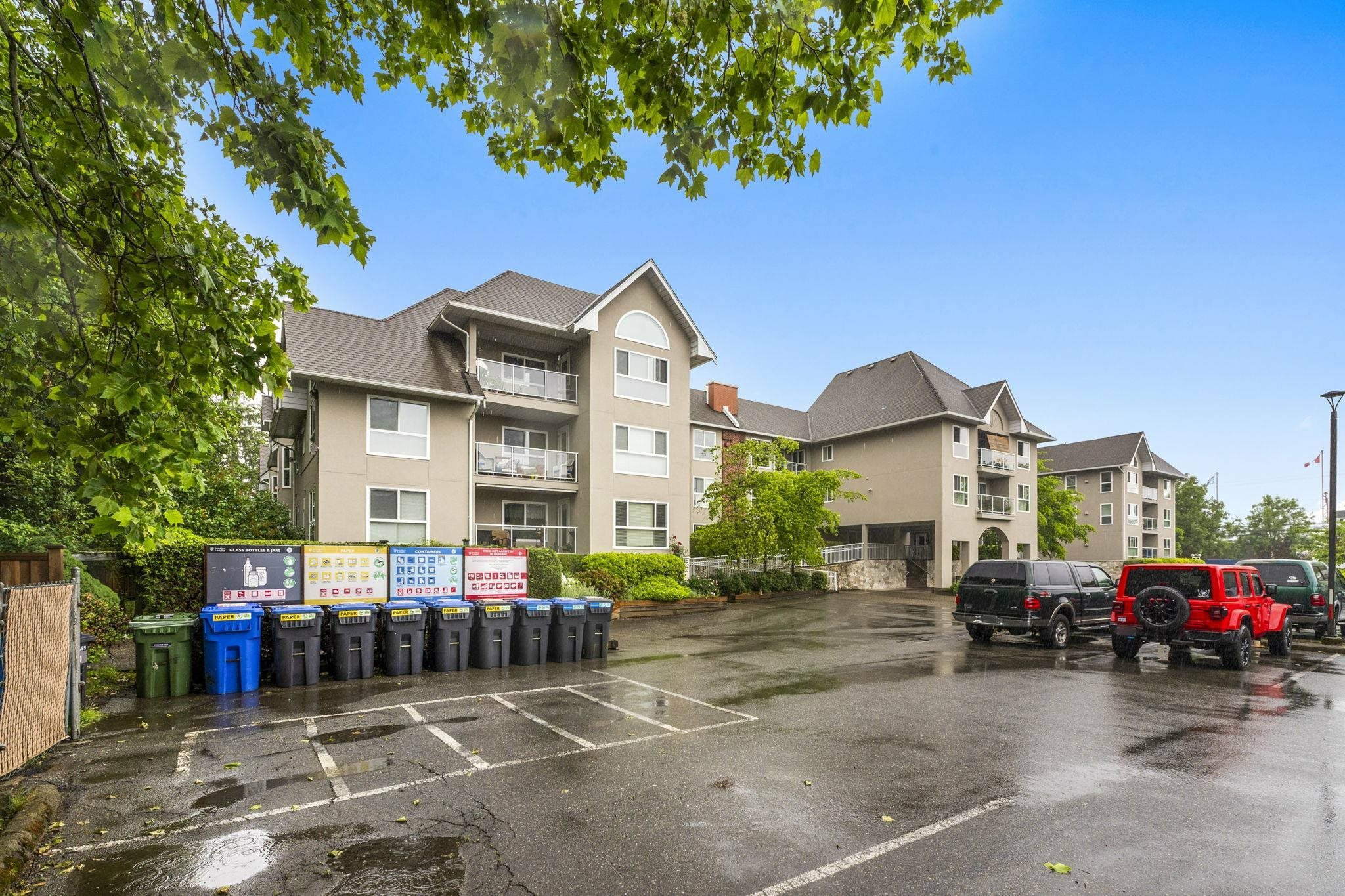 Photo de la propriété: 19835 64 Avenue 109 BC V2Y 1L8