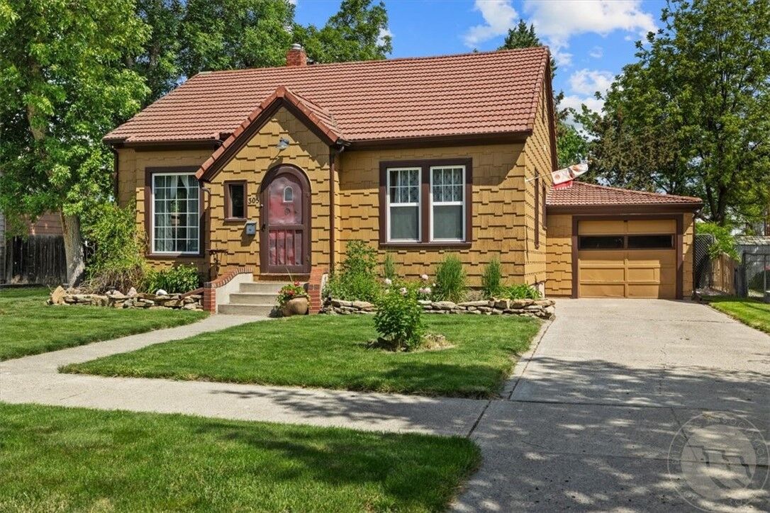 Property Photo:  305 E 5th Street  MT 59044 