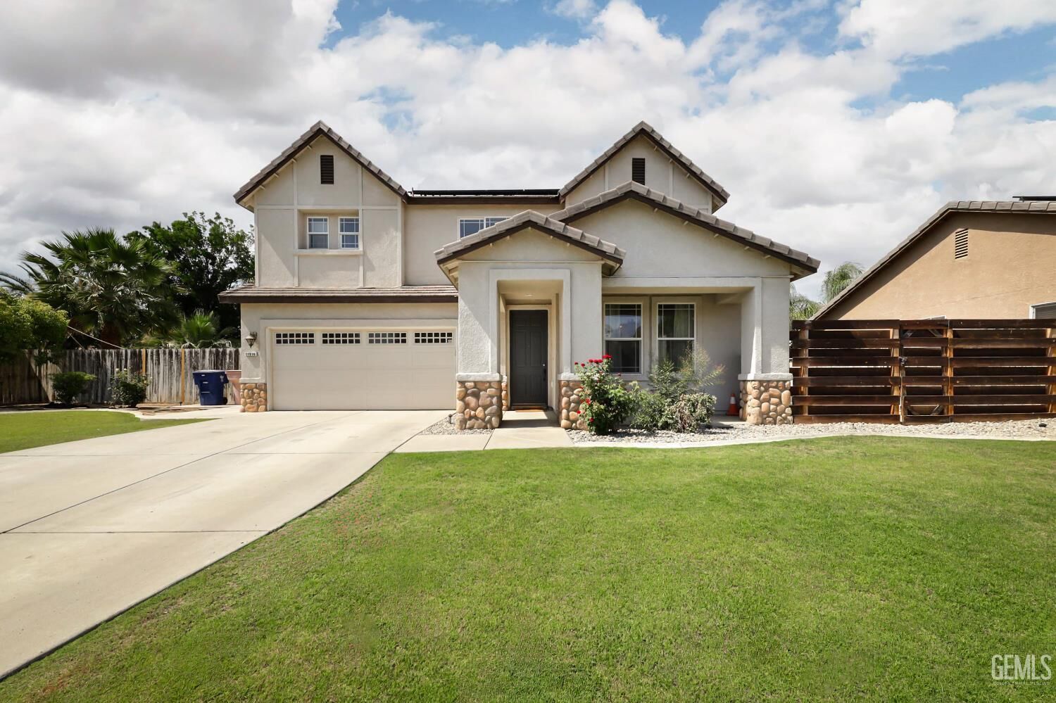 Property Photo: 11916 Nebula Court CA 93312