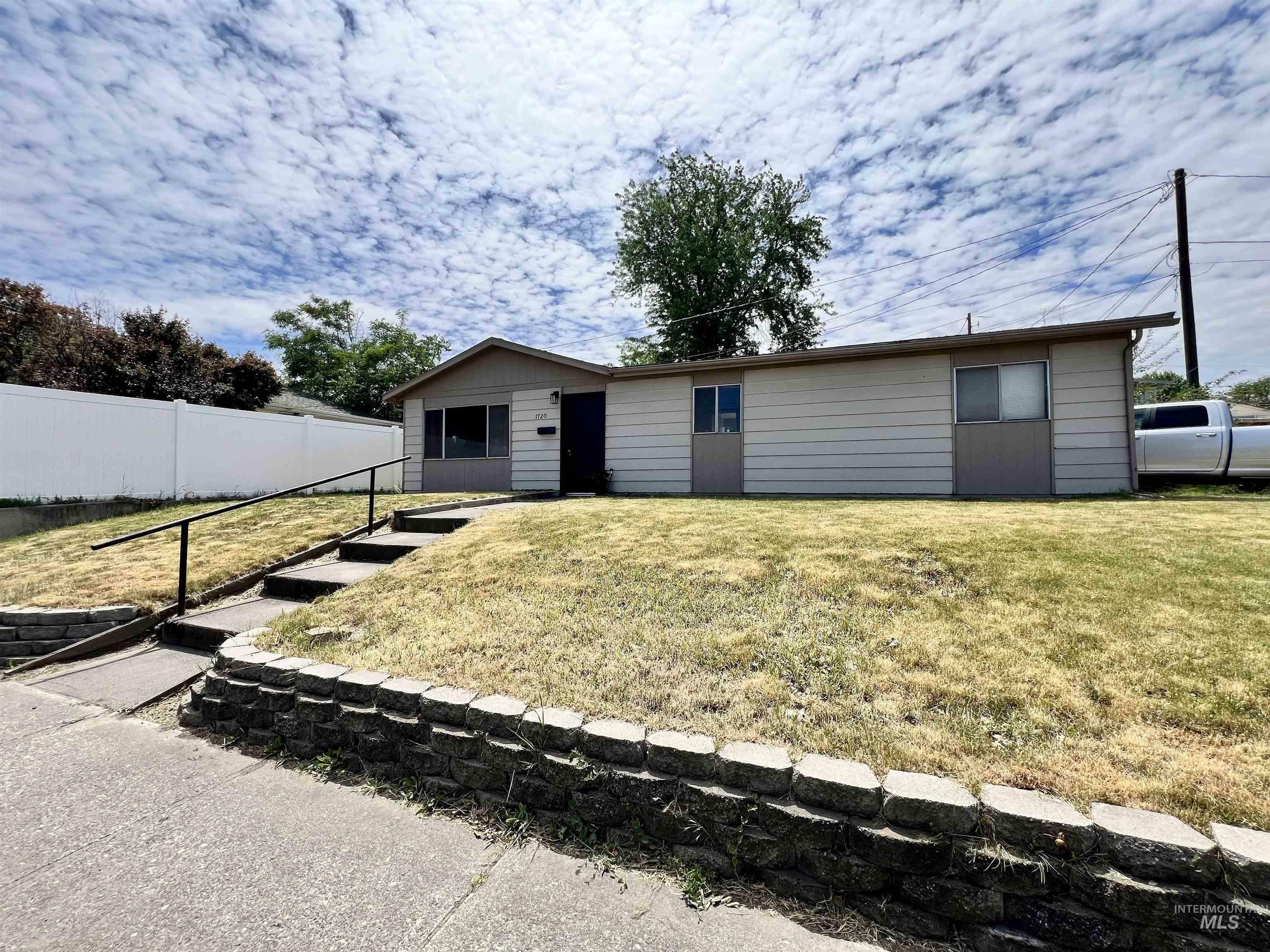 Property Photo: 1720 11th Ave ID 83501