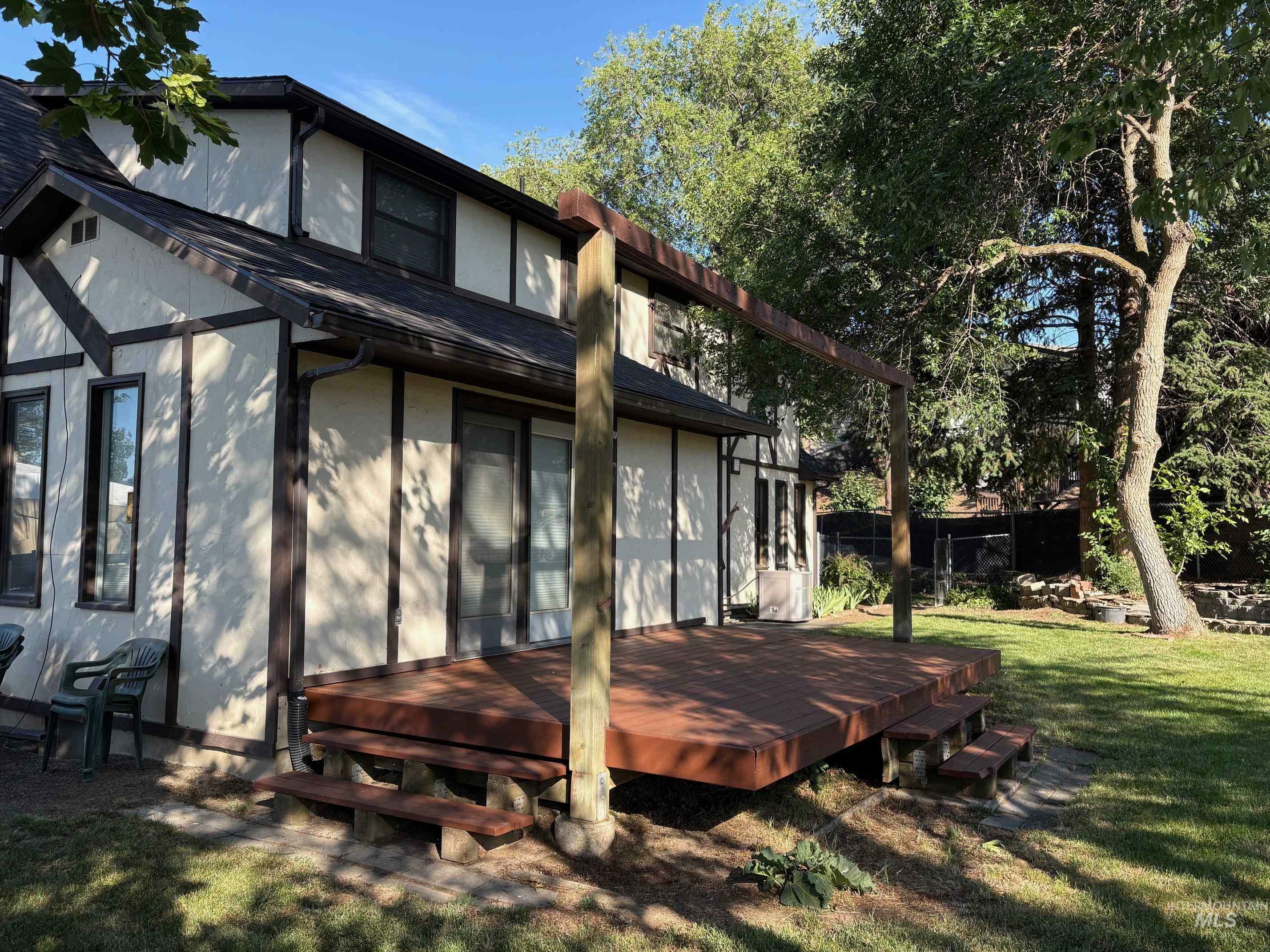 Property Photo: 354 W. Syringa Ct ID 83501