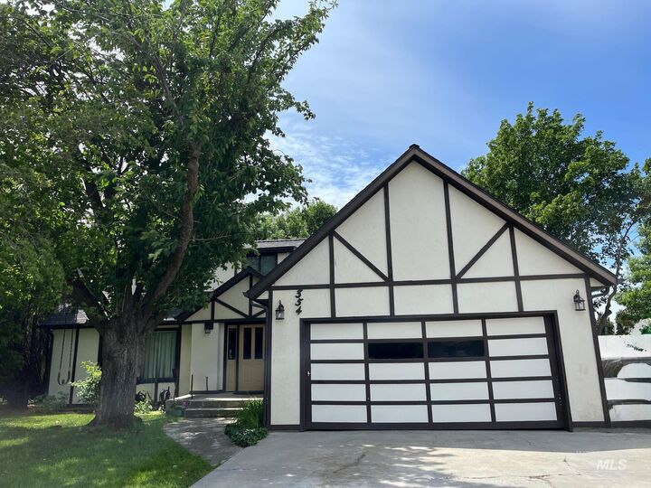 Property Photo:  354 W. Syringa Ct  ID 83501 