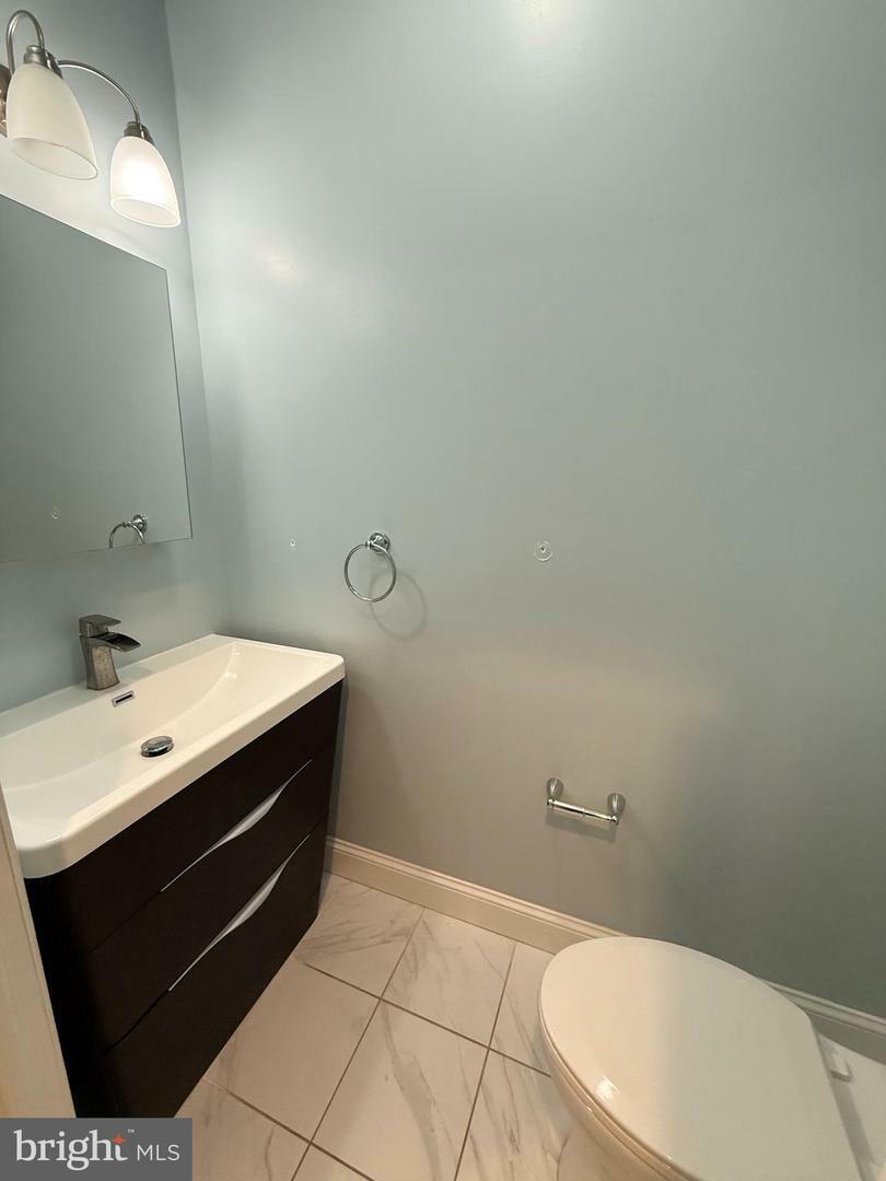 Property Photo: 1344 E Passyunk Avenue PA 19147