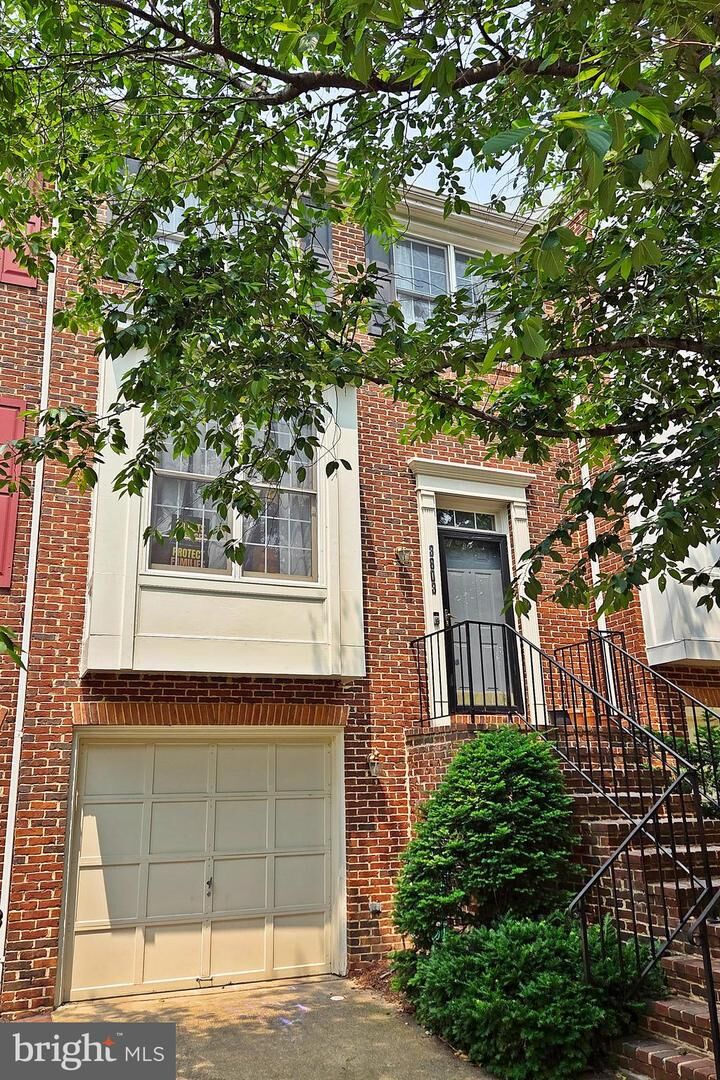 Property Photo: 3803 Charles Avenue VA 22305