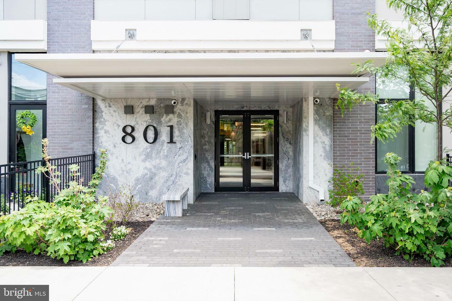 Property Photo: 801 N Fairfax Street 314 VA 22314