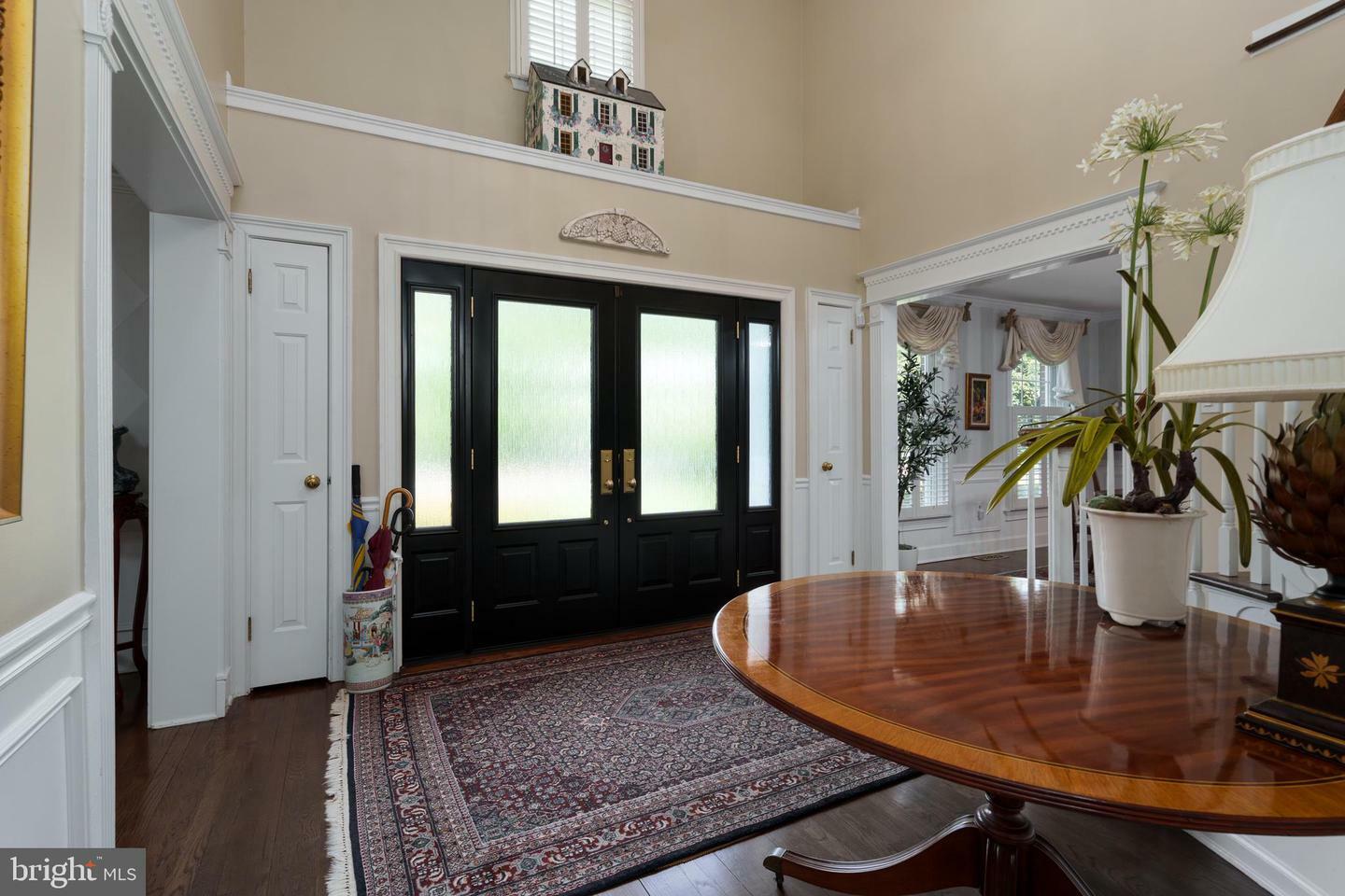 Property Photo:  270 Carriage Way  NJ 08540 