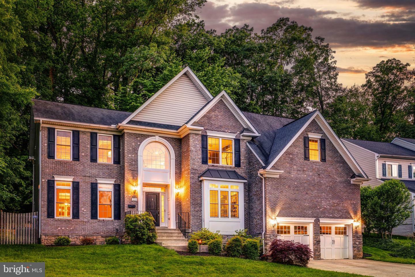Property Photo: 7235 Woodley Place VA 22046