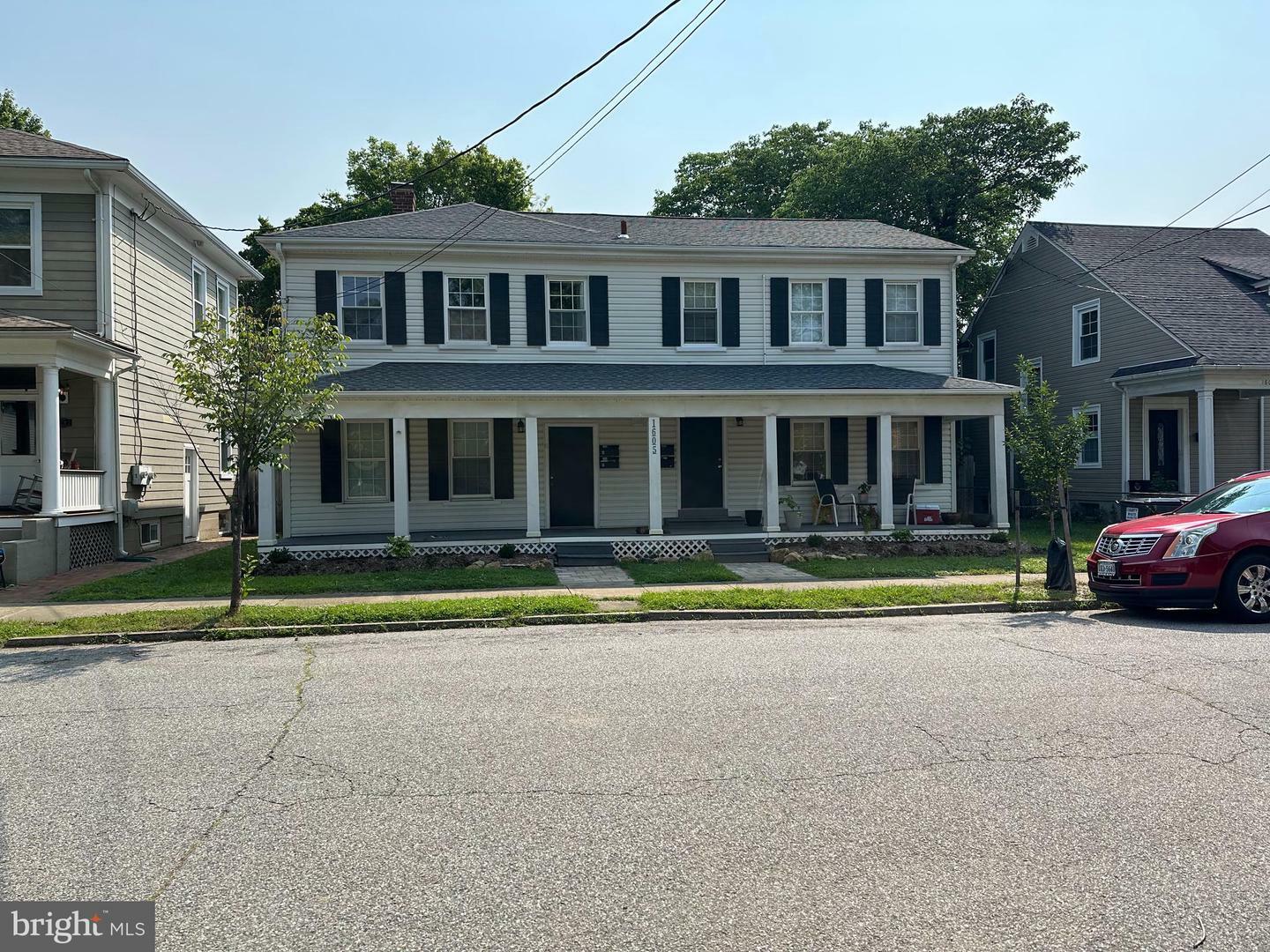 Property Photo: 1605 Apt. B Charles Street VA 22401