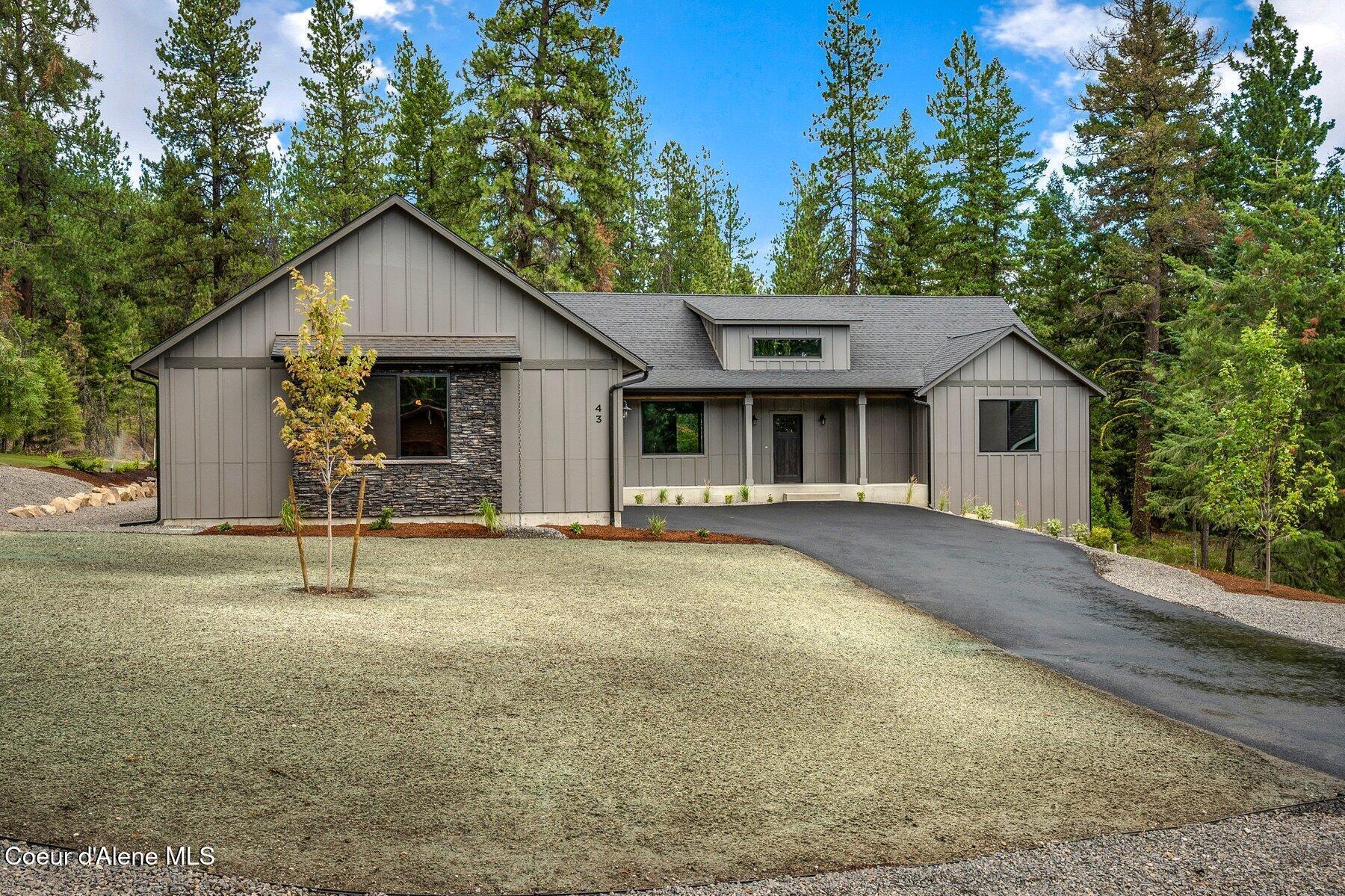 Property Photo: 43 Parkland Ct ID 83804