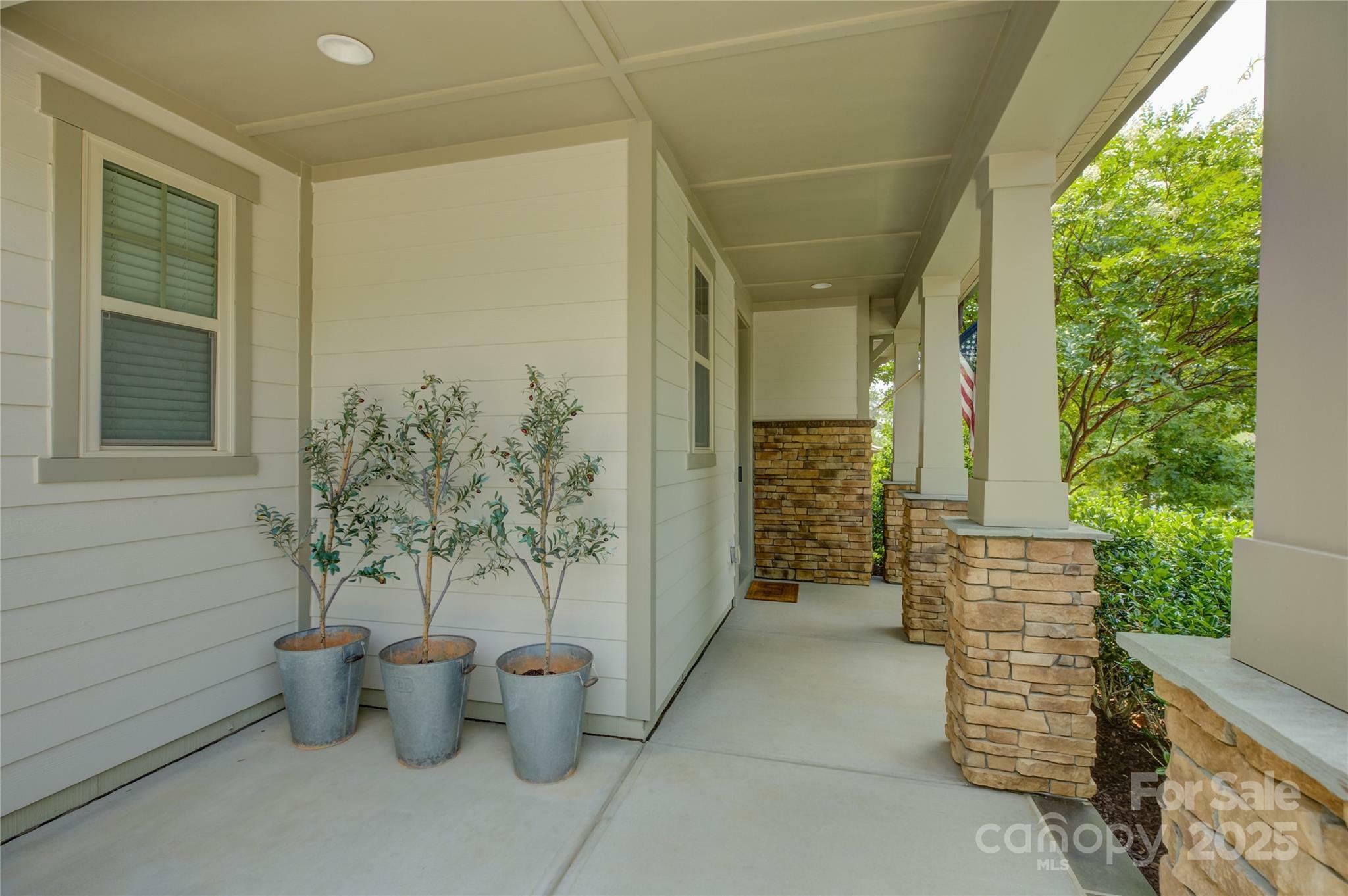Property Photo: 15344 Cimarron Hills Lane NC 28278