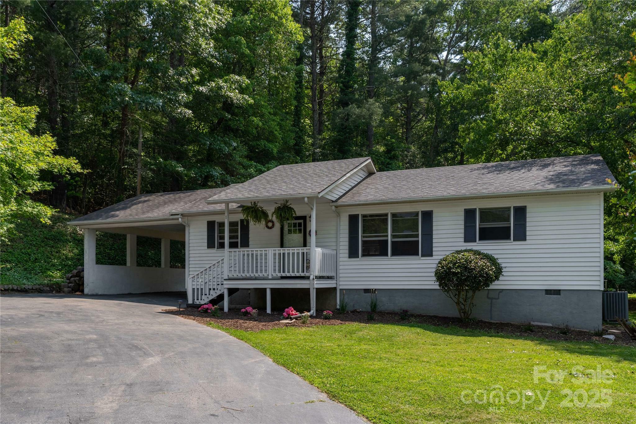 1 Buck Acres Drive  Asheville NC 28806 photo