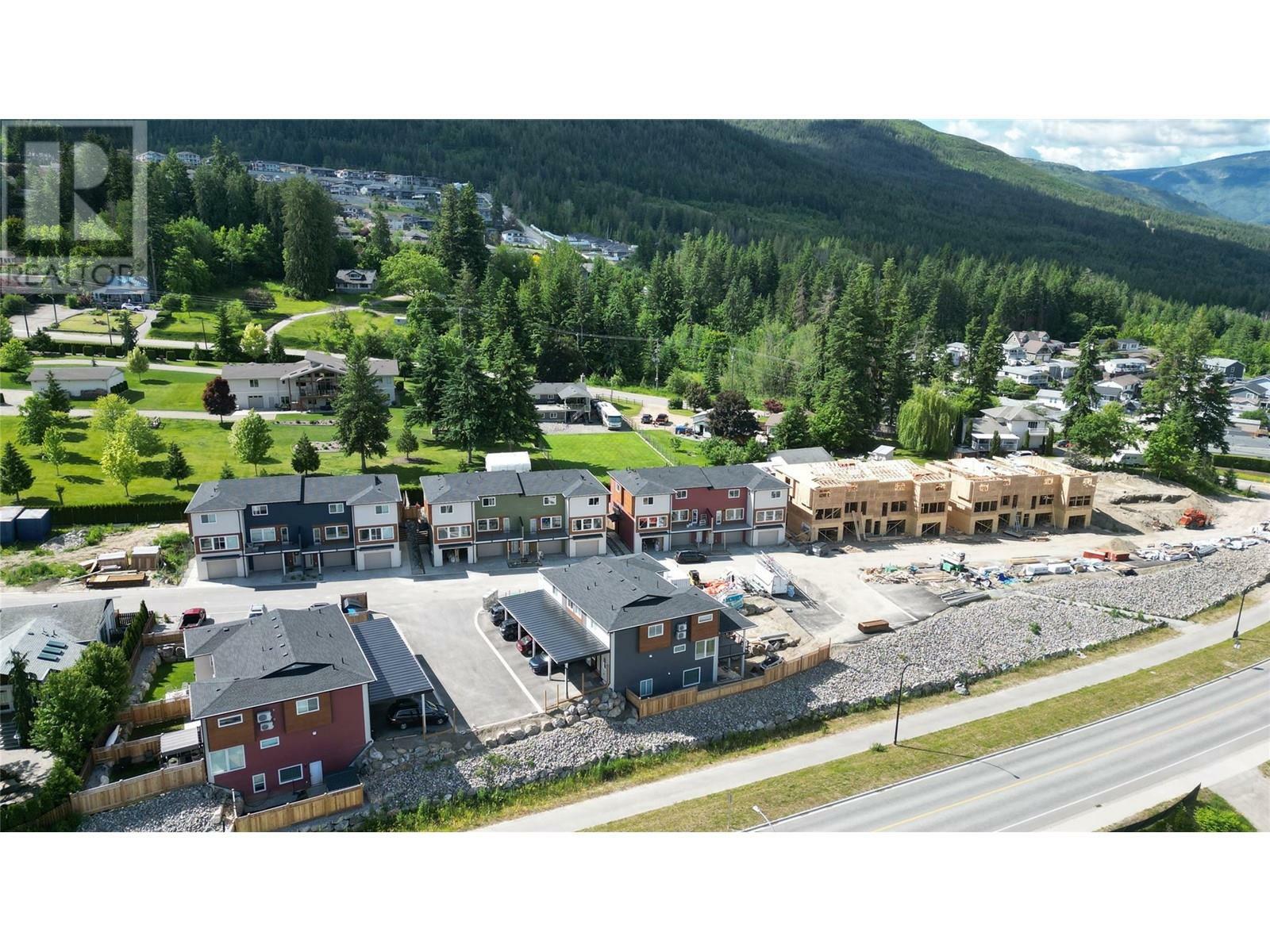 981 12 Street Southeast 38  Salmon Arm BC V1E 2C8 photo