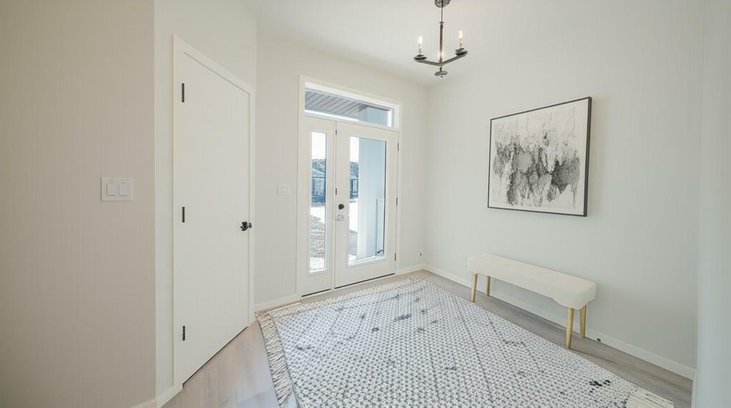 Property Photo: 28 Cantafio Cove MB R2C 5T4