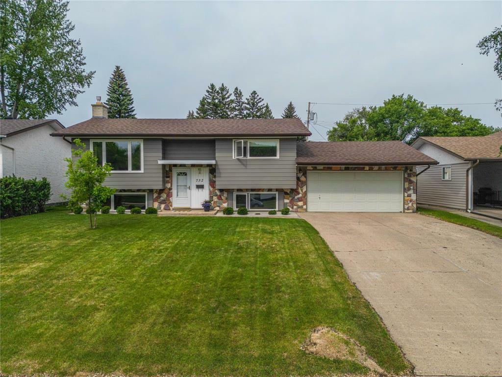 732 25th Street  Brandon MB R7B 2M2 photo