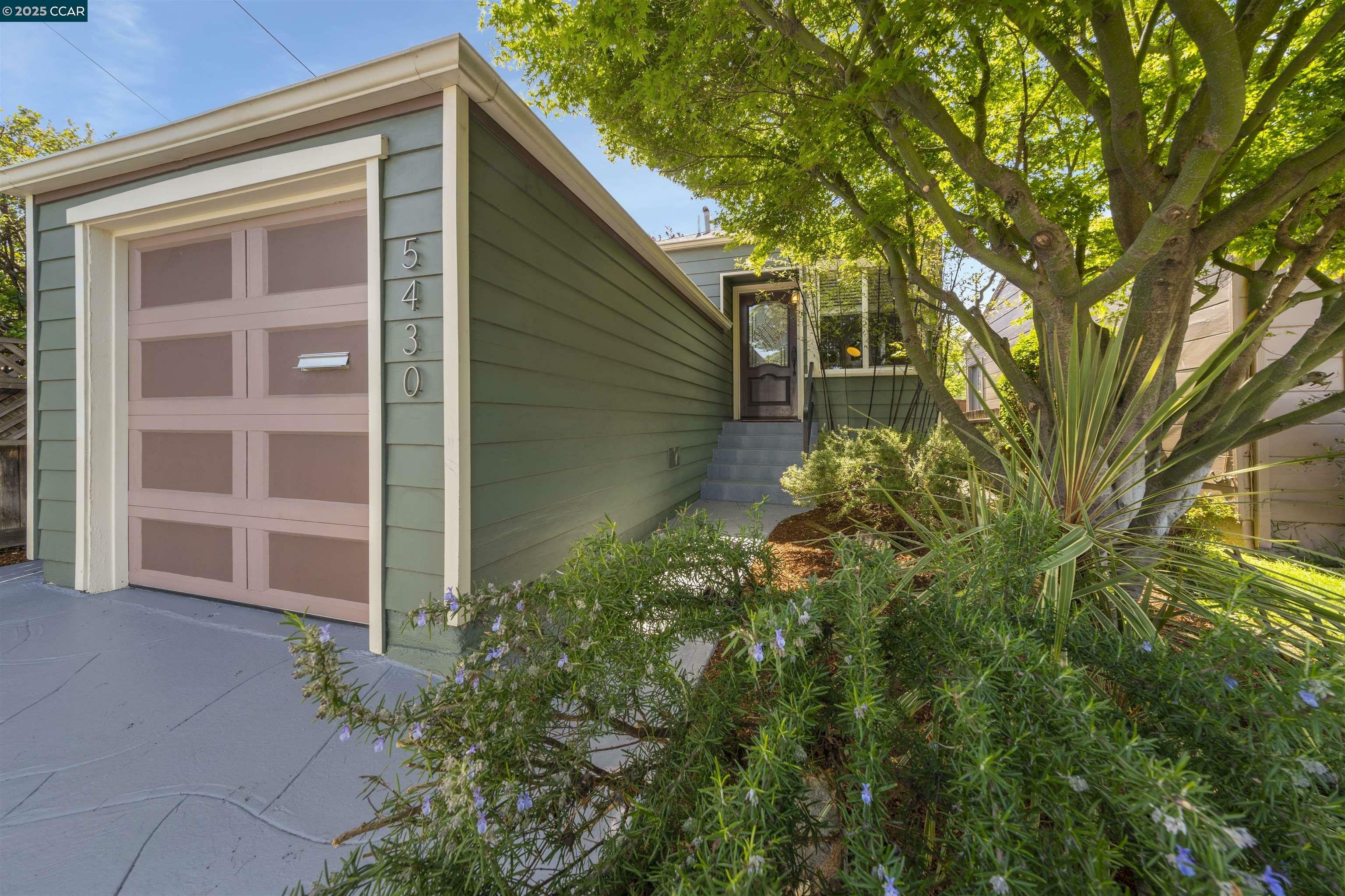 Property Photo: 5430 Santa Cruz Ave CA 94804
