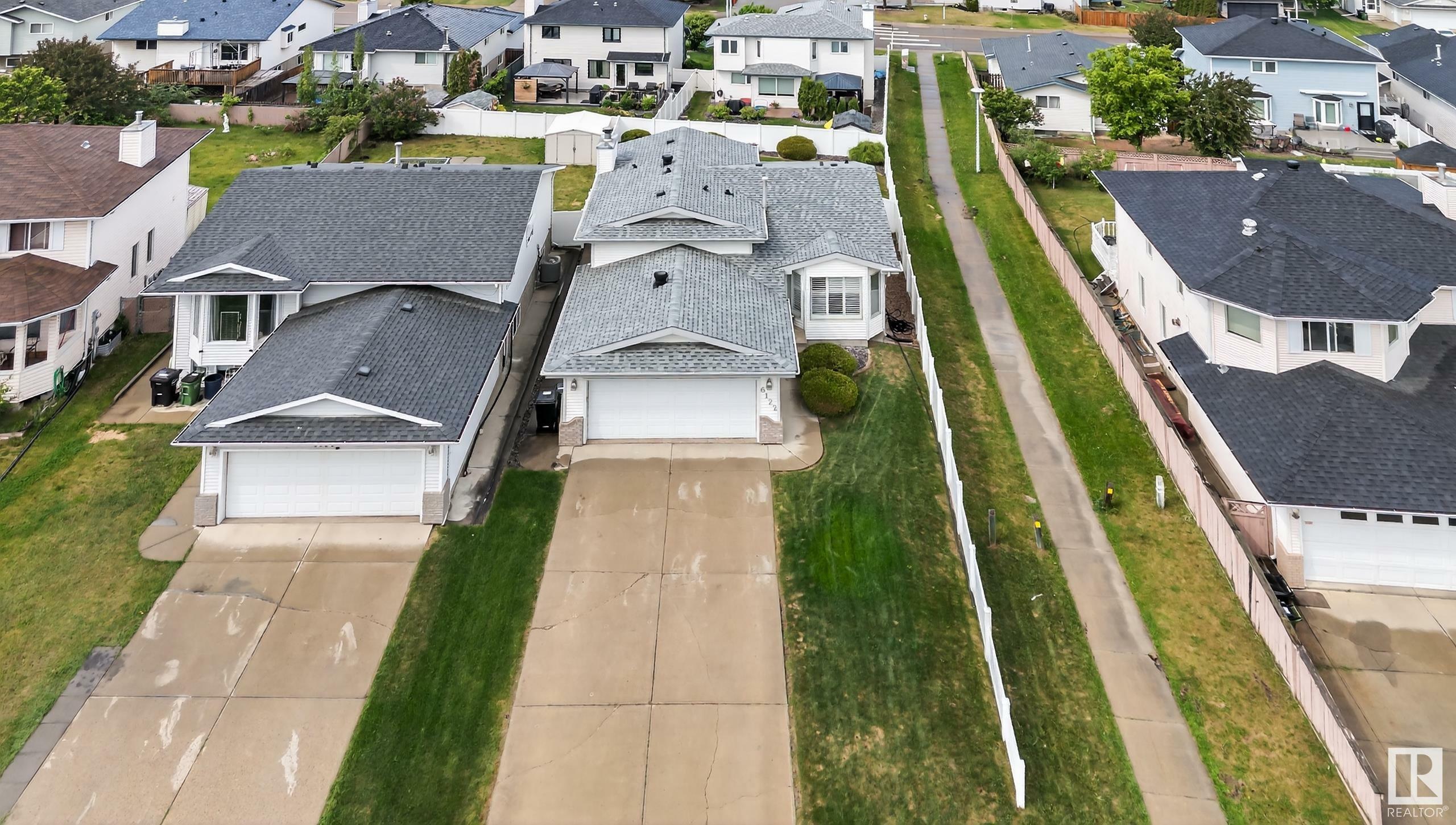 Photo de la propriété: 6122 157A Avenue NW AB T5Y 2P5
