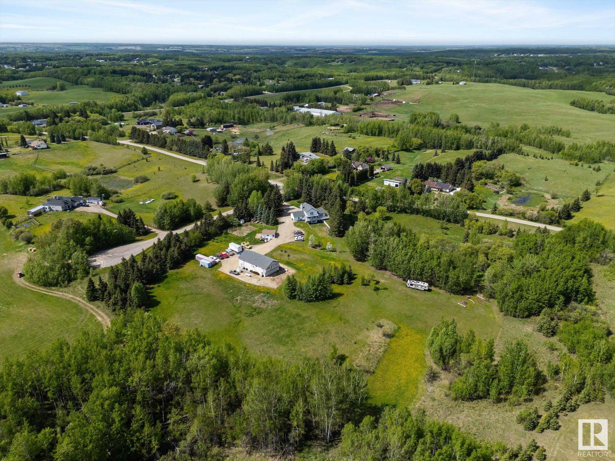 Property Photo: 53227 Rge Road 14 11 AB T7Y 0G3