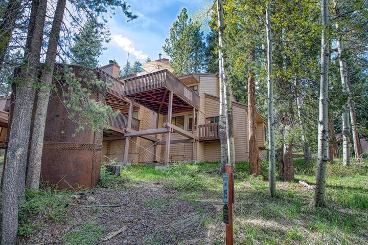 Property Photo:  62681 Huntington Vista Lane 111  CA 93634 