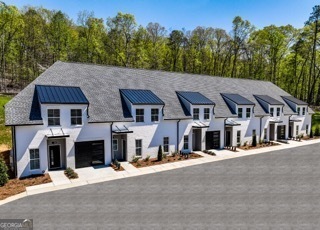 Property Photo: 89 Chateau Drive SE GA 30161