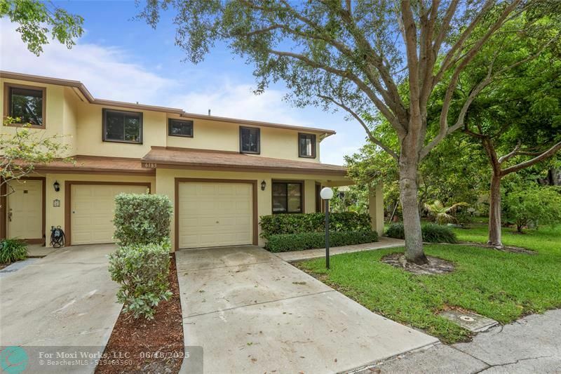 Property Photo: 6185 Laurel Ln A FL 33319