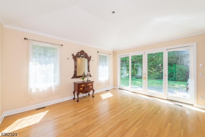 Property Photo: 6 Briscoe Chase NJ 07456