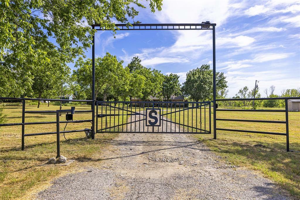 Property Photo: 8214 S Fm 548 TX 75189