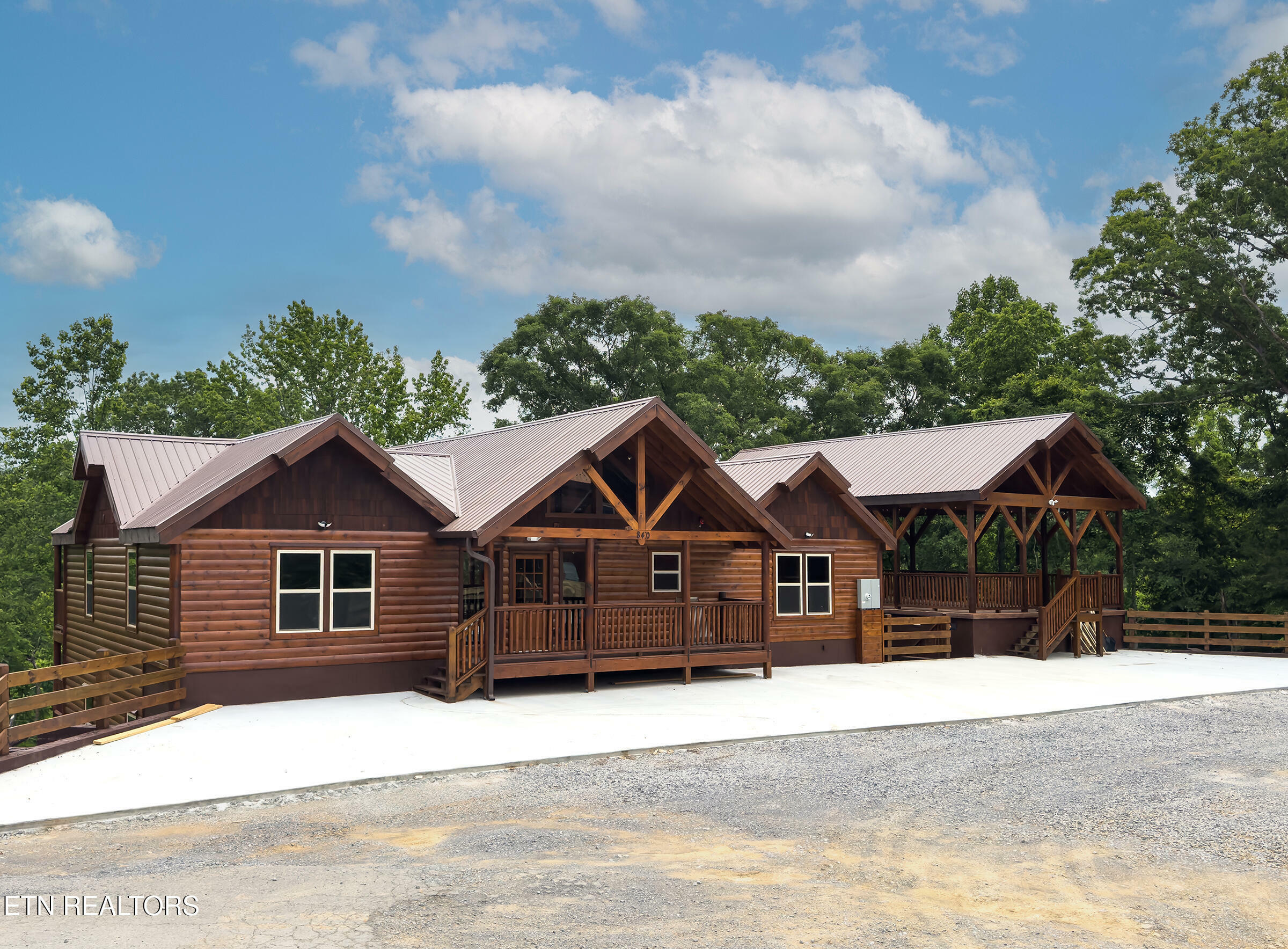 Property Photo: 840 Bethlehem Way TN 37876