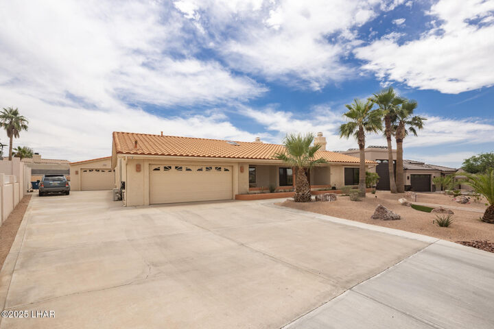 Property Photo:  2370 Tee Dr  AZ 86406 