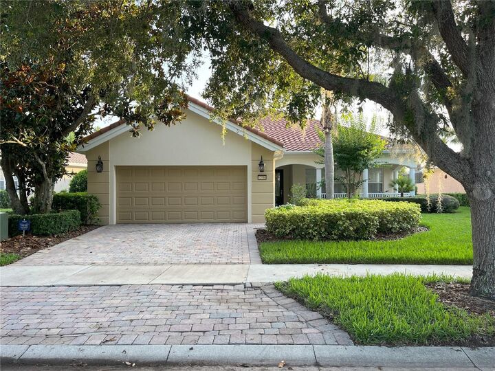 Property Photo:  12064 Navale Lane  FL 32827