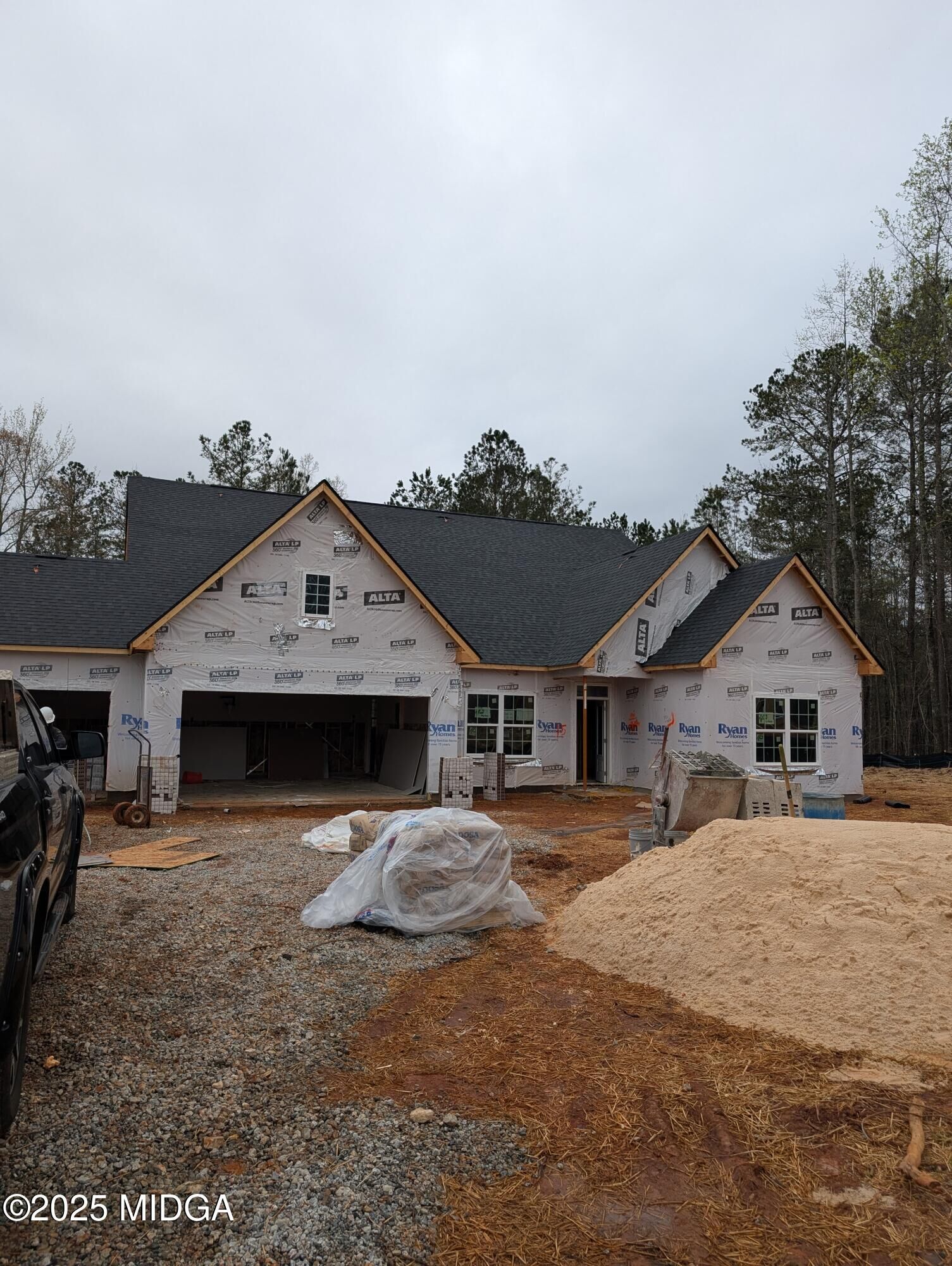 Property Photo:  100 Longwood Drive  GA 30215 