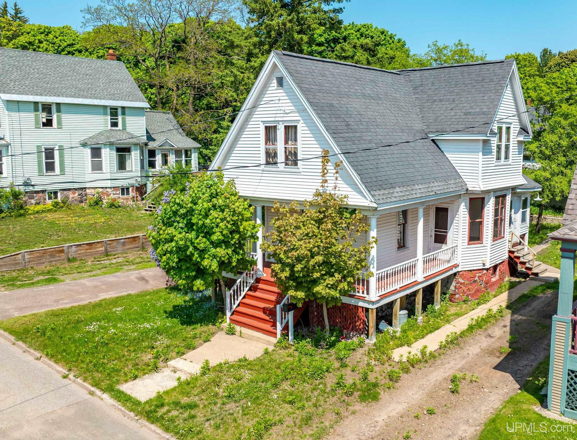 Property Photo: 1115 Summit Street MI 49930