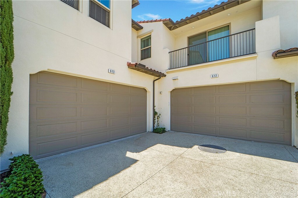 Property Photo:  612 Trailblaze  CA 92618 