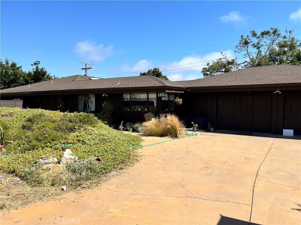 Property Photo:  859 Todd Lane  CA 93420 