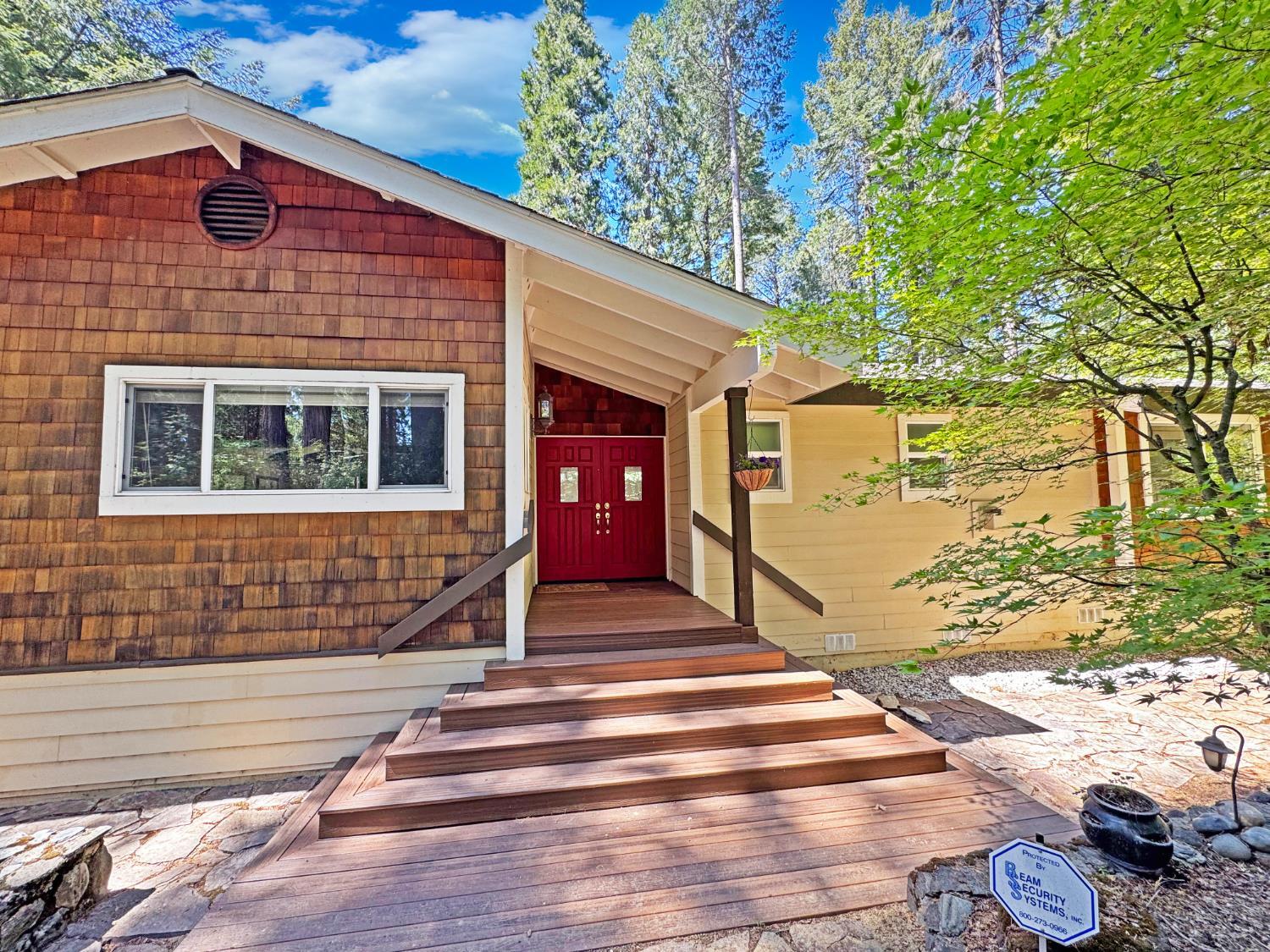 Property Photo: 13962 Idaho Maryland Road CA 95959