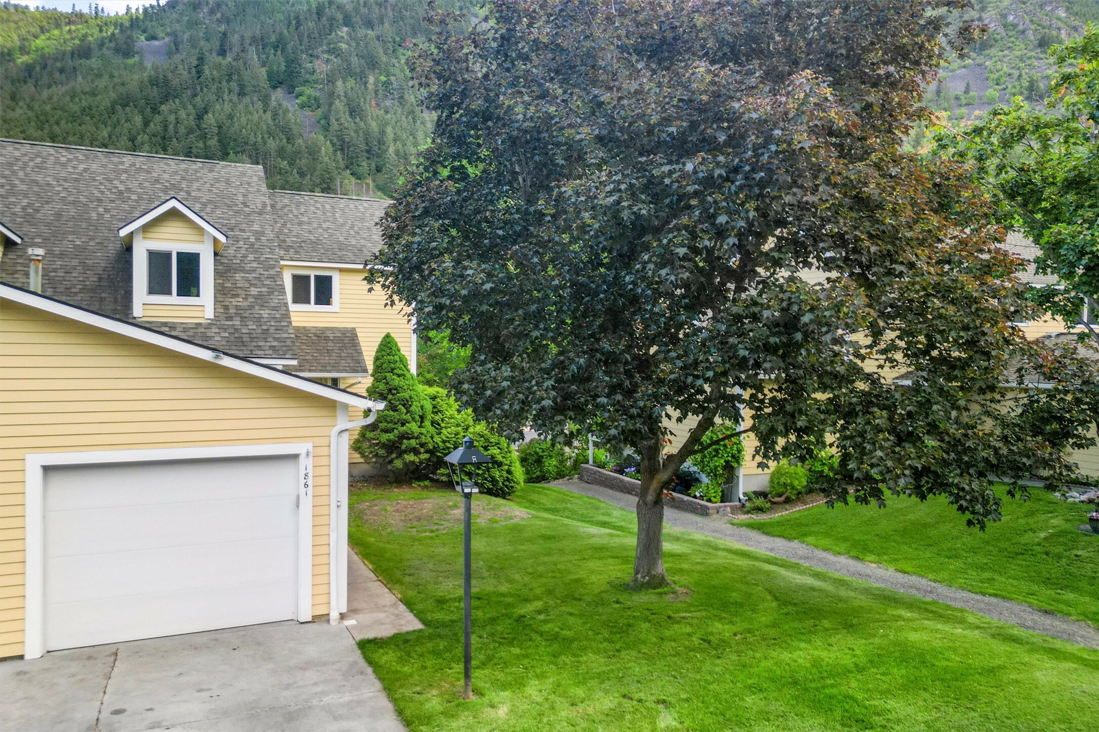 Property Photo: 1861 E Broadway Street MT 59802