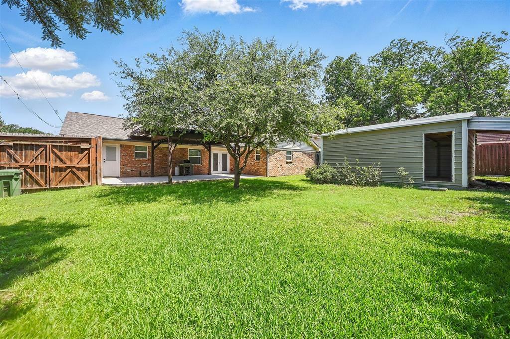 952 Charleston Drive  Bedford TX 76022 photo
