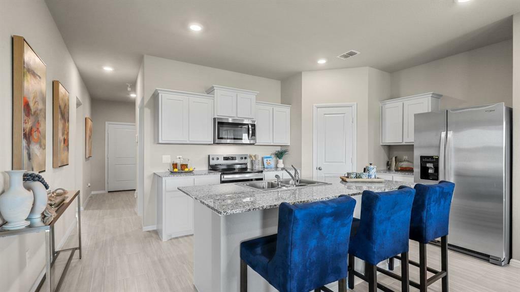 Property Photo: 4212 Subtle Creek Lane TX 76036