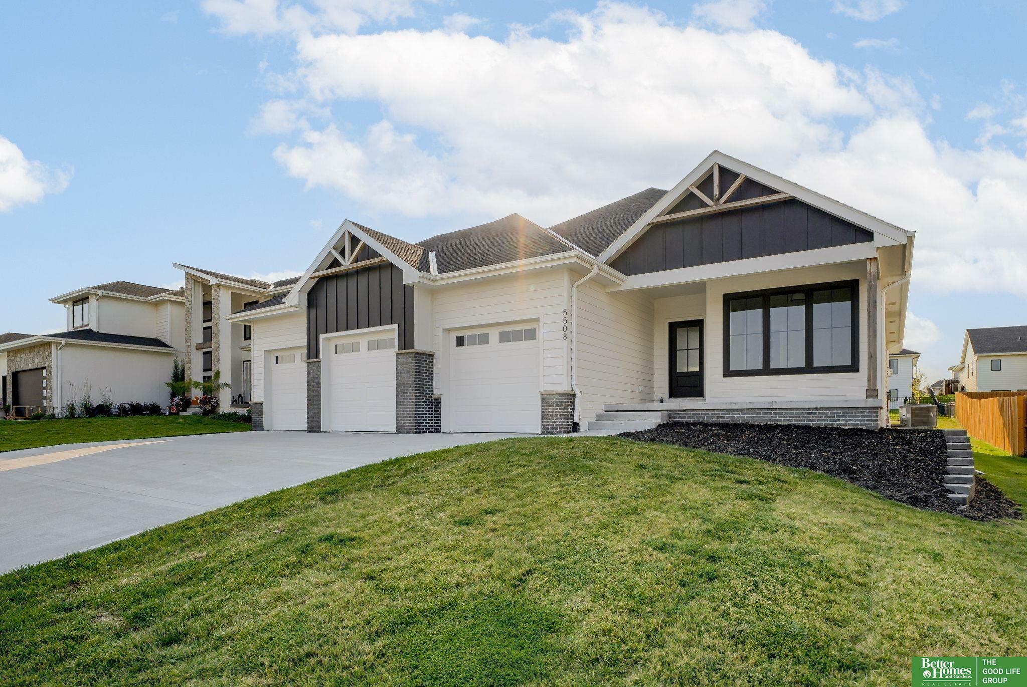 Property Photo: 5508 N 206th Street NE 68022