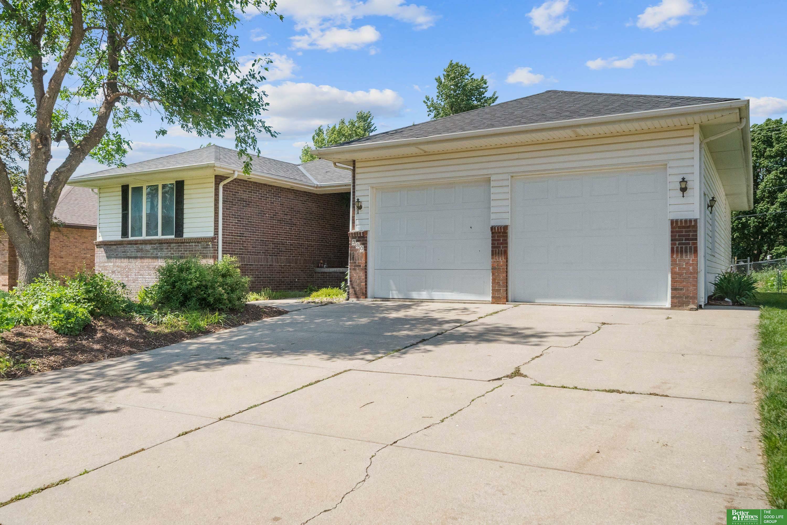 Property Photo: 380 Chestnut Street NE 68059