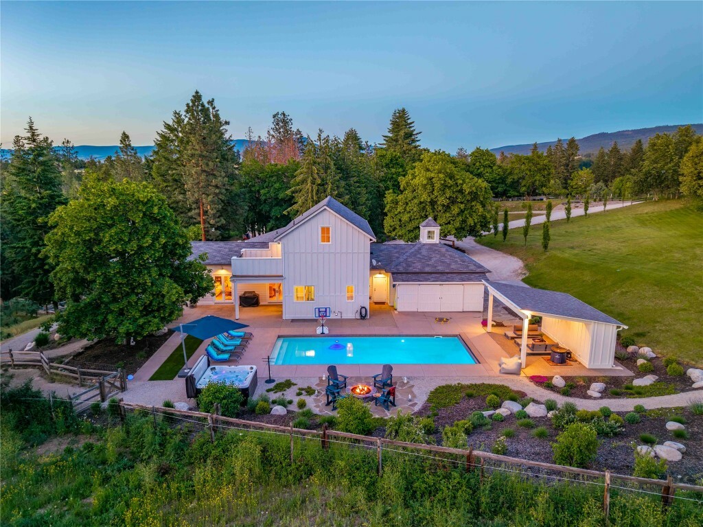 2376 Saucier Road  Kelowna BC V1W 4B8 photo