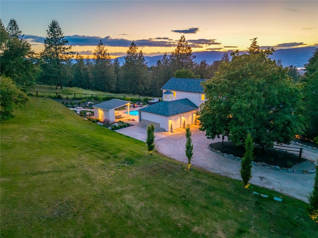 2376 Saucier Road  Kelowna BC V1W 4B8 photo