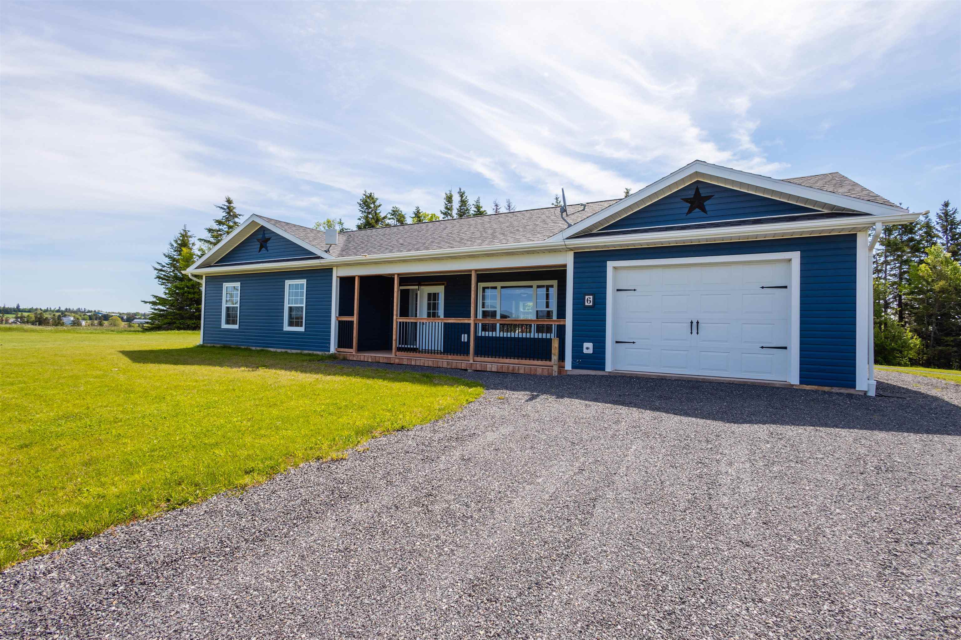 Property Photo:  6 Kingsway Drive  PE C0A 1G0 