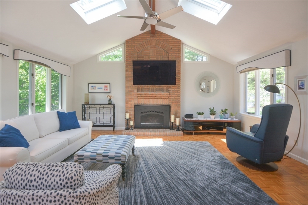 Property Photo:  693 Elm St  MA 01752 