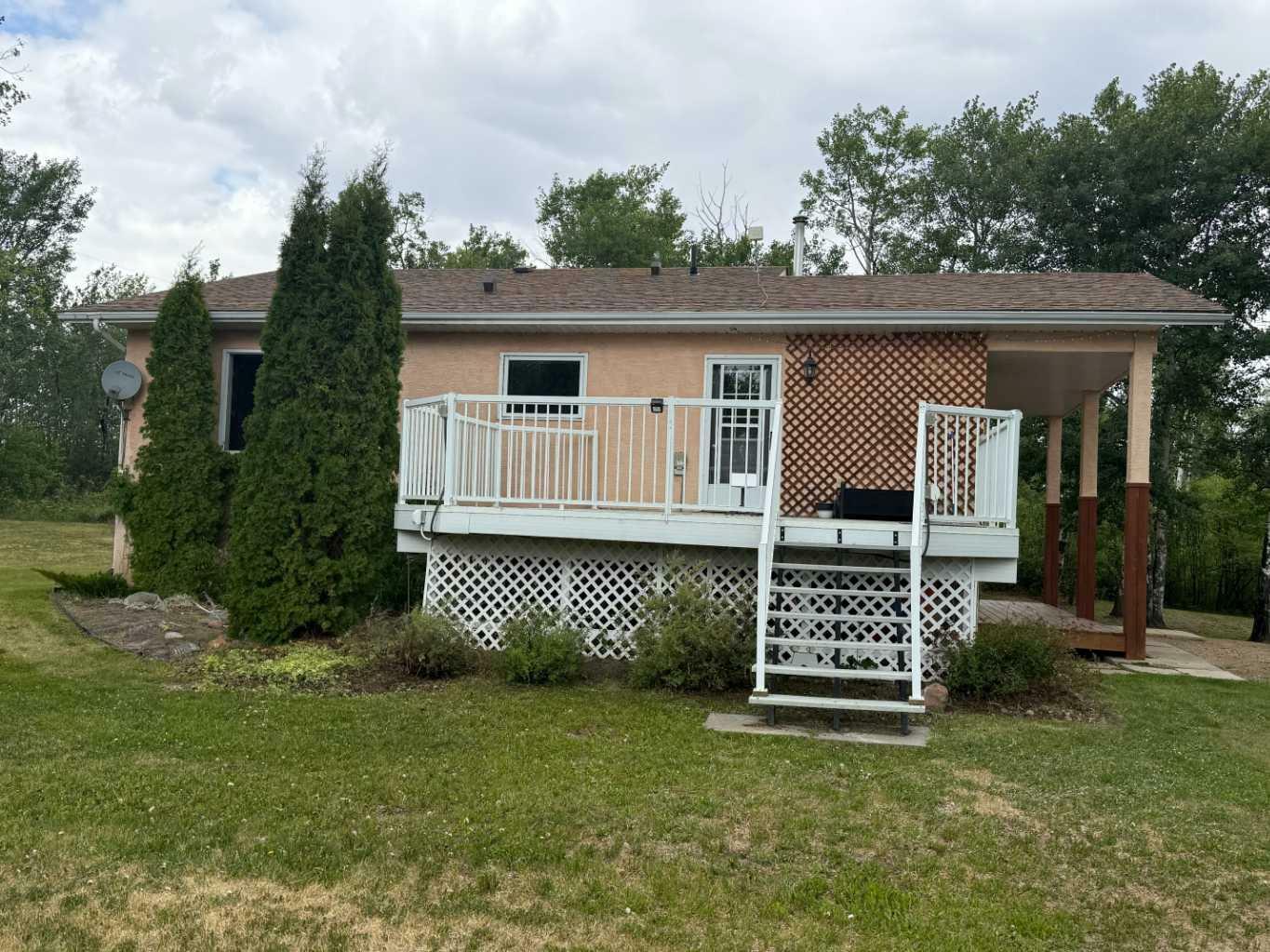 Property Photo: 235043 Township Road 792 AB T0H 3J0