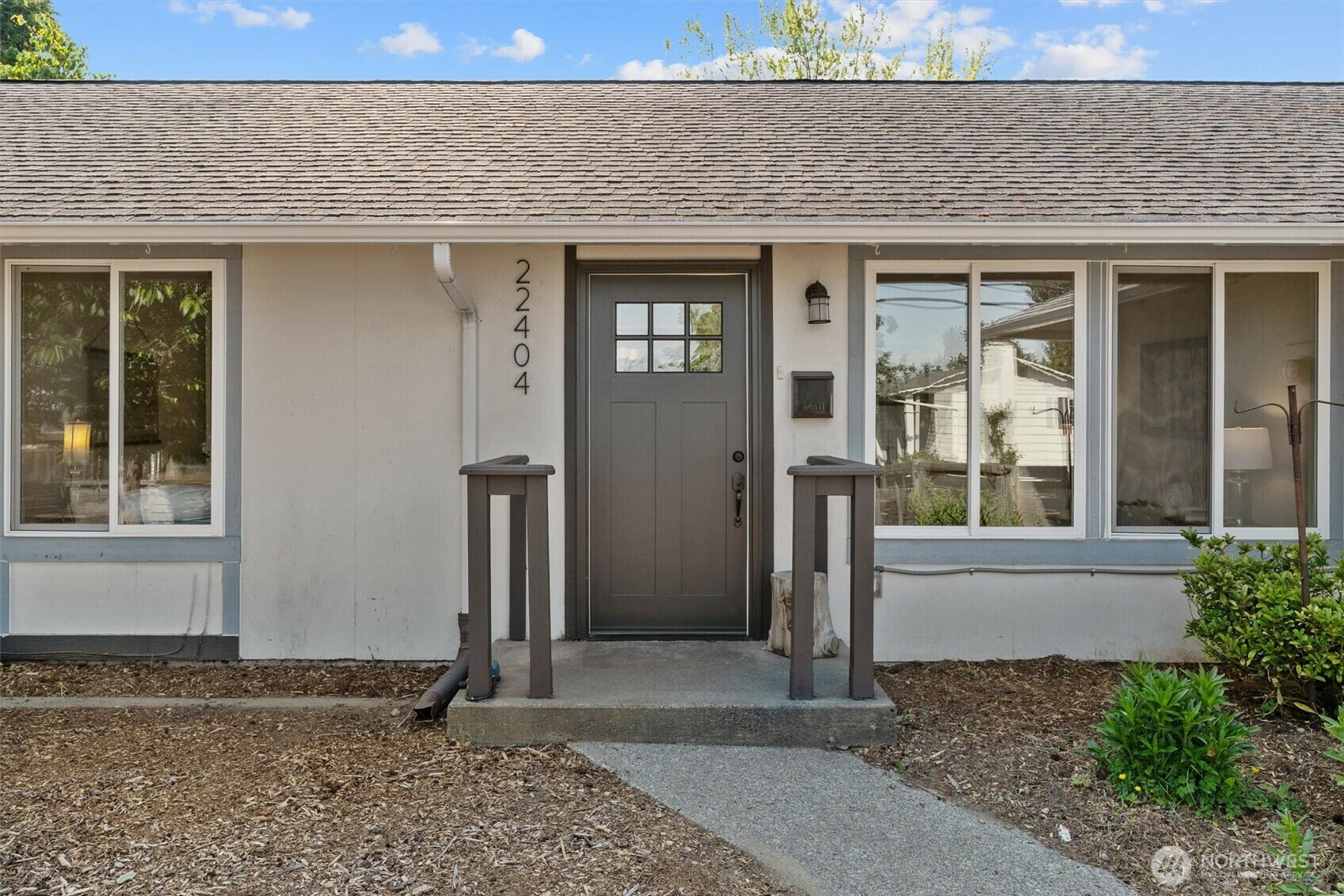 Property Photo: 22404 48th Avenue W WA 98043