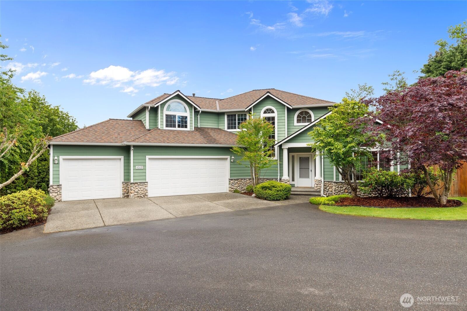 Property Photo:  4309  Crescent Avenue  WA 98203 
