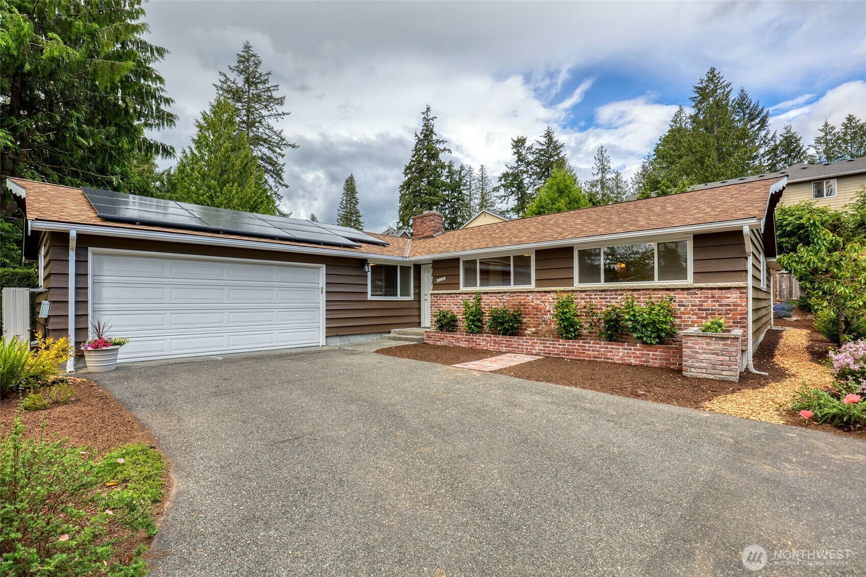 Property Photo: 20010 3rd Avenue NW WA 98177