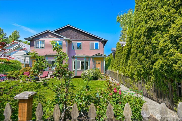 707  Donovan Avenue  Bellingham WA 98225 photo