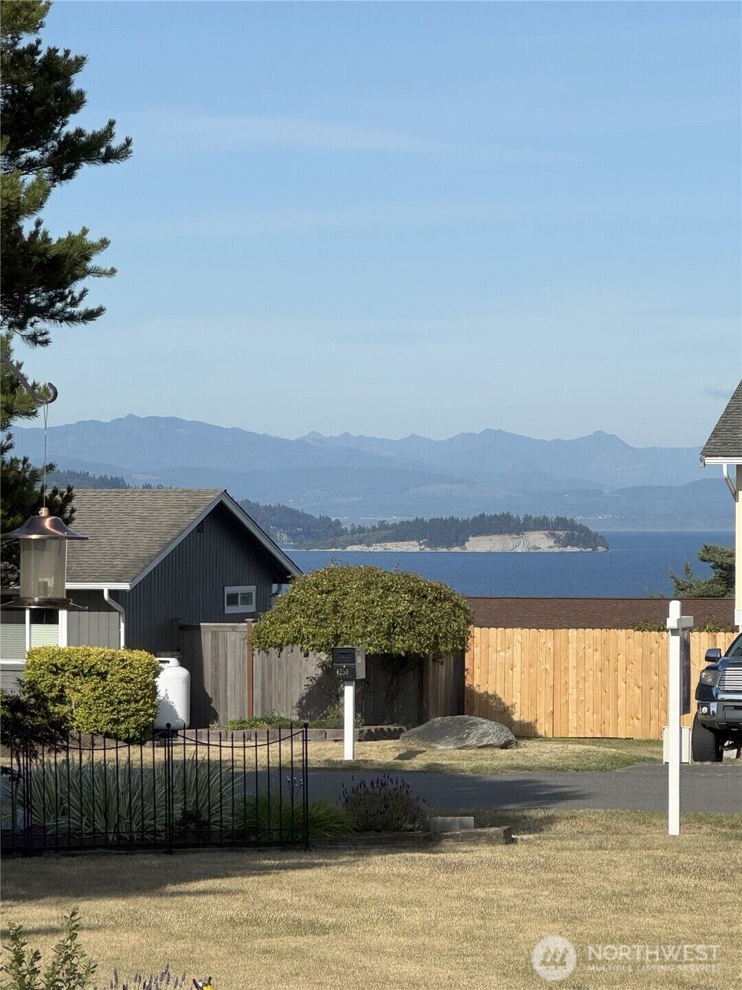 Property Photo:  793  Starwana Court  WA 98277