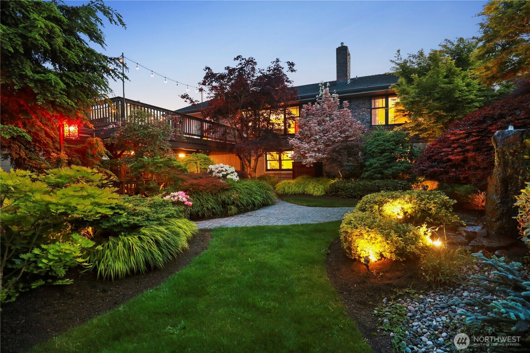 Property Photo: 819 Hoyt Avenue WA 98201
